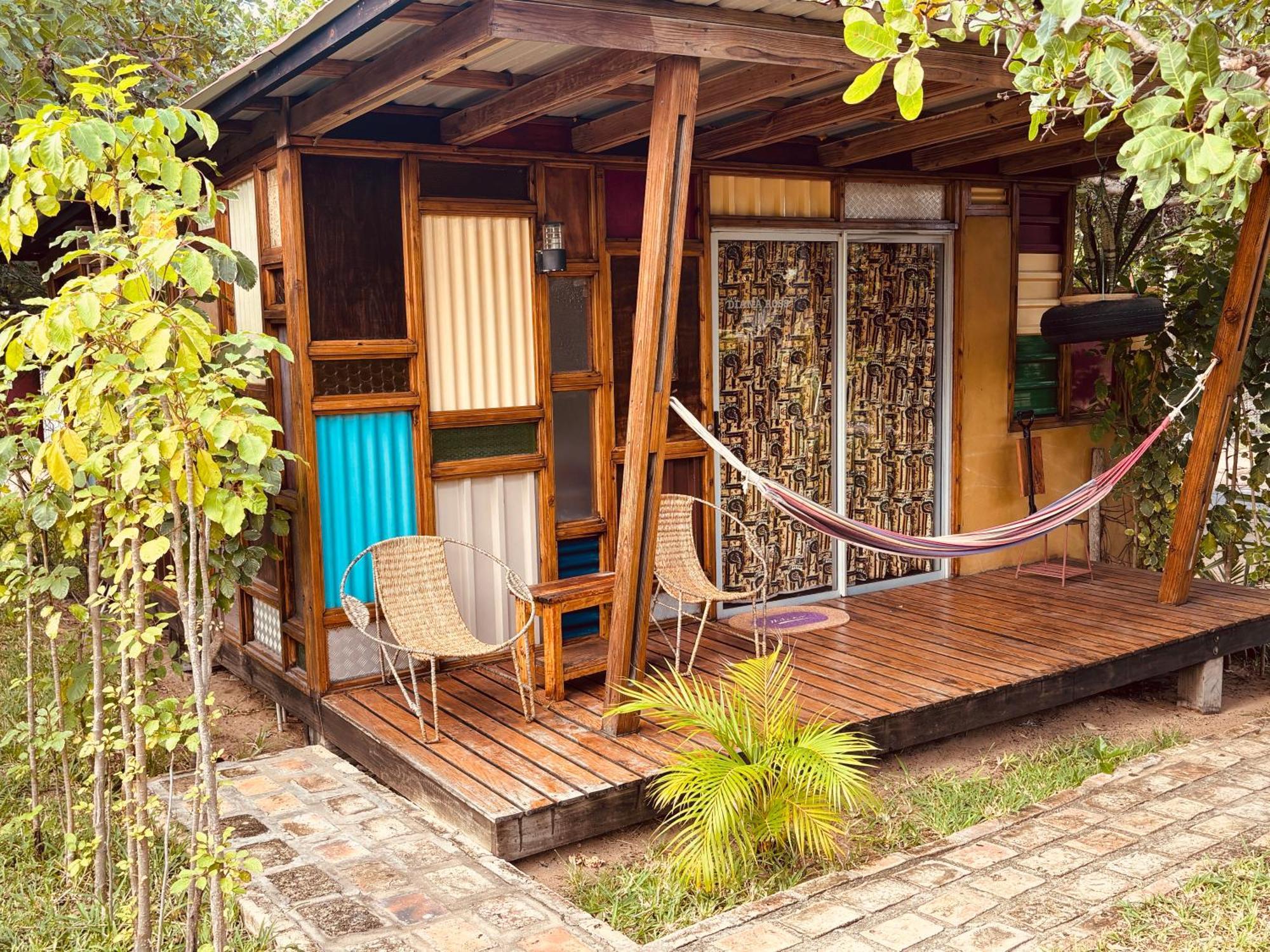 Mozambeat Motel Praia do Praia do Tofo Екстериор снимка